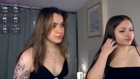 Snapshot of lenoimacyt chatting on 10.19.25 Hey hey our name is Mia Elfy Lovense is active time to play PVT IS OPEN online show from 10.19.25