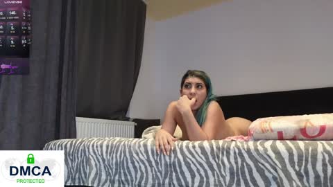 Lenore blonde hair 30yrs  Melissa red hair 23 yrs and Jason online show from 03.08.25