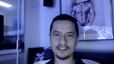 Snapshot of lentierra chatting on 04.02.26 lentierra online show from 04.02.26