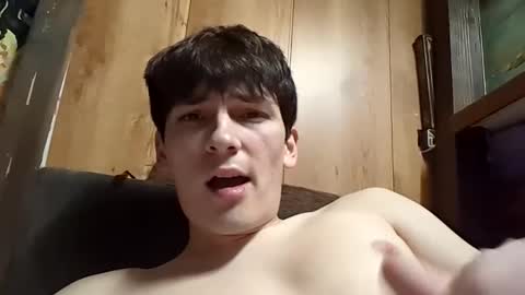 Snapshot of leo_cutie chatting on 12.05.25 leo_cutie online show from 12.05.25