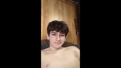 Snapshot of leo_cutie chatting on 12.13.25 leo_cutie online show from 12.13.25