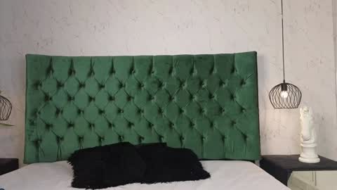 Snapshot of leo_delvey chatting on 12.17.24 leo online show from 12.17.24