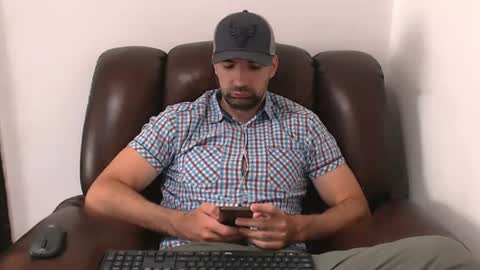 Snapshot of leo_gianni chatting on 07.25.26 Leo Gianni online show from 07.25.26