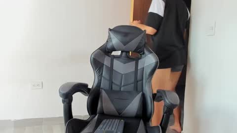 Leo Jones online show from 02.17.25