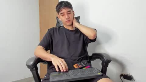 Leo Jones online show from 11.06.25