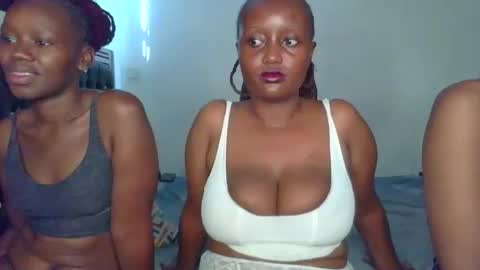 leo_kitty8 online show from 03.11.26