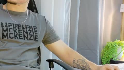 leo_miller_ online show from 04.22.26