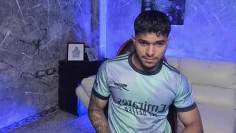 Leo independent model online show from 10.29.25