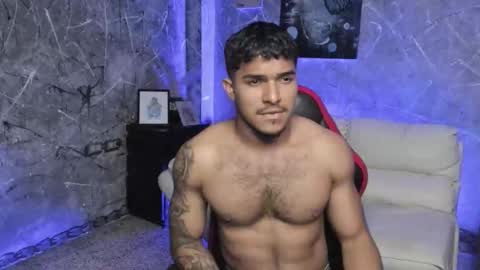 Leo independent model online show from 11.01.25