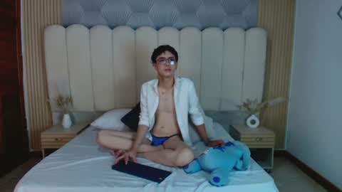 Snapshot of leo_williams_ chatting on 06.30.26 Leo Williams online show from 06.30.26