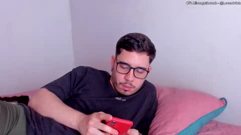Snapshot of leoandviolet chatting on 10.05.25 Carlos  Alissa. Help us to reach 100 likes  online show from 10.05.25