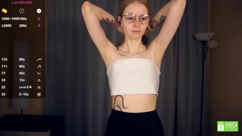 Hello Im Roxy Im just starting my journey here so lets get acquainted online show from 01.18.26