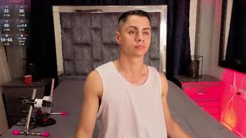 Snapshot of leomonnroe chatting on 07.12.26 leomonnroe online show from 07.12.26