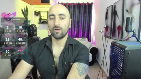 Snapshot of leon_1717 chatting on 12.27.24 Leon online show from 12.27.24