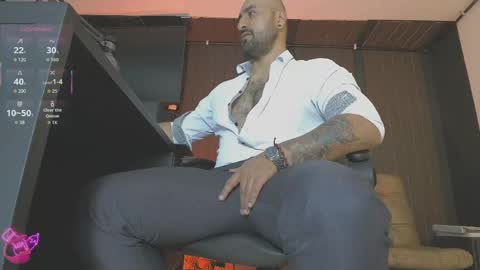 Leon online show from 04.30.26