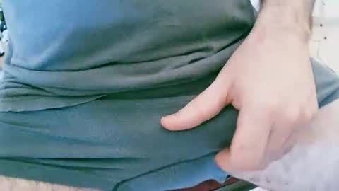 Snapshot of leon_pgorda chatting on 12.04.25 leon_pgorda online show from 12.04.25