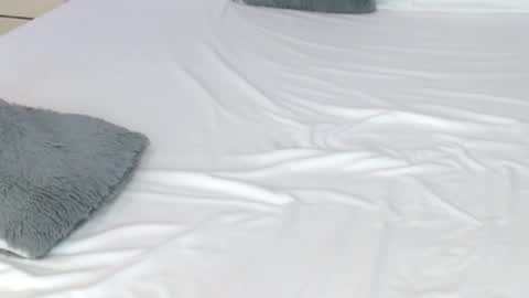 LUCY online show from 12.20.25