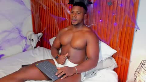 Leandro jones online show from 10.29.25