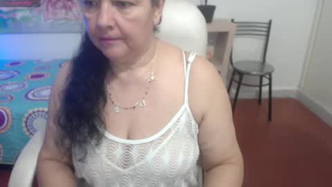 leonela   online show from 02.28.25