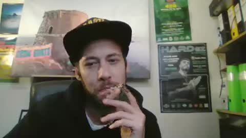 Snapshot of leonidascum chatting on 12.03.25 leonidascum online show from 12.03.25