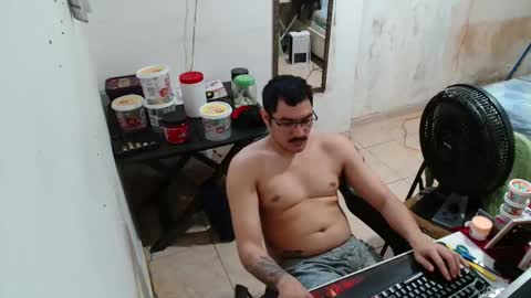 Snapshot of leonino231 chatting on 12.14.25 leonino231 online show from 12.14.25