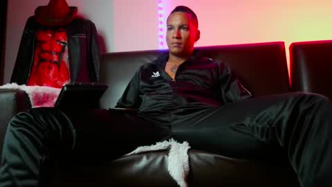 Lenardo jaramillo online show from 12.30.24