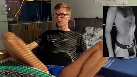 Leon online show from 02.28.26