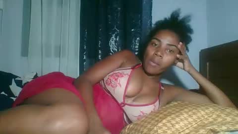 Snapshot of leonnida chatting on 03.31.26 leonnida online show from 03.31.26