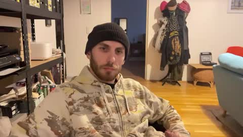 Snapshot of leonvampire chatting on 01.09.25 Leon online show from 01.09.25