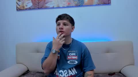 Leo  online show from 10.15.25