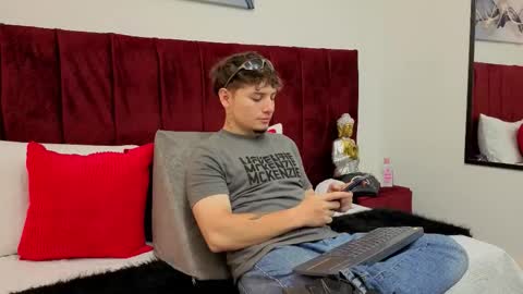 Leo  online show from 03.15.26