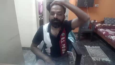 Snapshot of leosbroad chatting on 12.08.24 Leo online show from 12.08.24