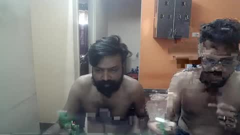 Snapshot of leosbroad chatting on 12.28.24 Leo online show from 12.28.24