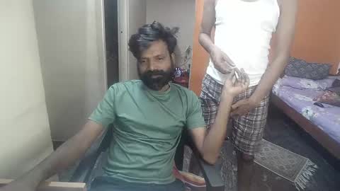 Snapshot of leosbroad chatting on 01.08.25 Leo online show from 01.08.25