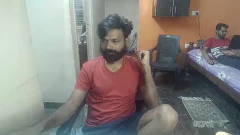 Snapshot of leosbroad chatting on 01.10.25 Leo online show from 01.10.25