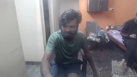 Snapshot of leosbroad chatting on 01.17.25 Leo online show from 01.17.25