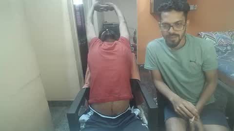 Snapshot of leosbroad chatting on 02.08.25 Leo online show from 02.08.25