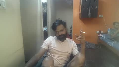 Snapshot of leosbroad chatting on 02.17.25 Leo online show from 02.17.25