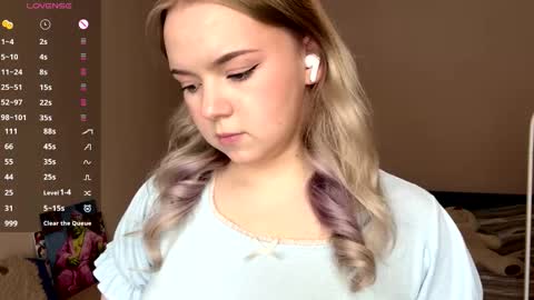 Hello everyone Im Lora Its my first day Were going to have fun together online show from 02.16.26