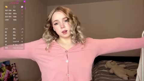 Hello everyone Im Lora Its my first day Were going to have fun together online show from 03.04.26