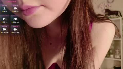 Nicole Moore online show from 04.26.26