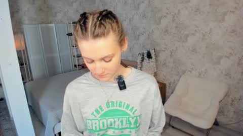 Snapshot of lesigrace chatting on 02.04.26 Sanem online show from 02.04.26