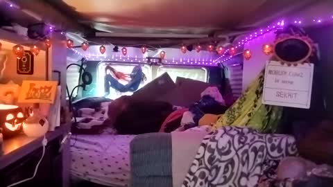 LesleyGumGrass- The Boring Trans girl online show from 09.10.25