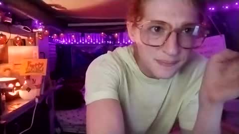 LesleyGumGrass- The Boring Trans girl online show from 09.28.25