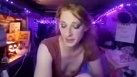 LesleyGumGrass- The Boring Trans girl online show from 10.22.25