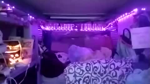 LesleyGumGrass- The Boring Trans girl online show from 11.01.25