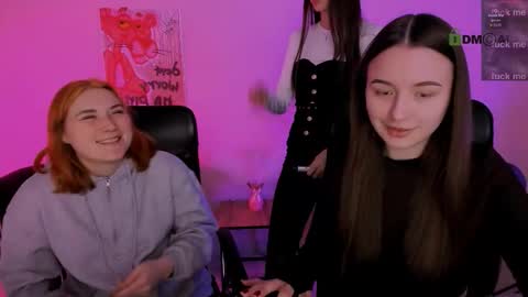 leslie_bird online show from 02.10.26