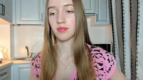  LESLIE   online show from 10.30.25