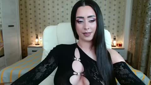 leslie_secret online show from 05.06.26