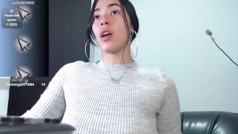 Snapshot of leslieblack_ chatting on 01.29.25 leslie online show from 01.29.25